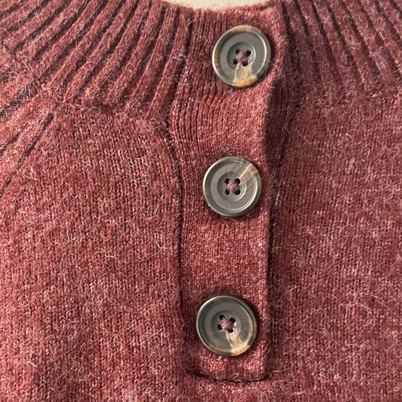 Abercrombie mock neck mini dress in size XS.  Button closure at the back. - Picture 4 of 7